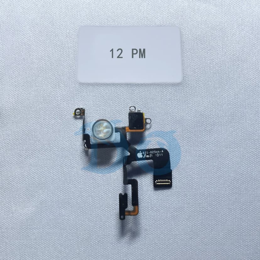 iPhone 12 Pro Max Flashlight